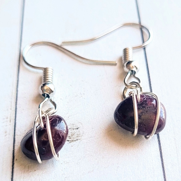 handmade Jewelry - Garnet Gemstone Earrings